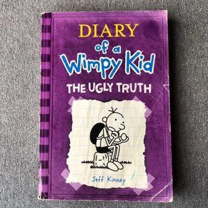 Diary of a Wimpy Kid #5 ~ The Ugly Truth ~ Jeff Kinney